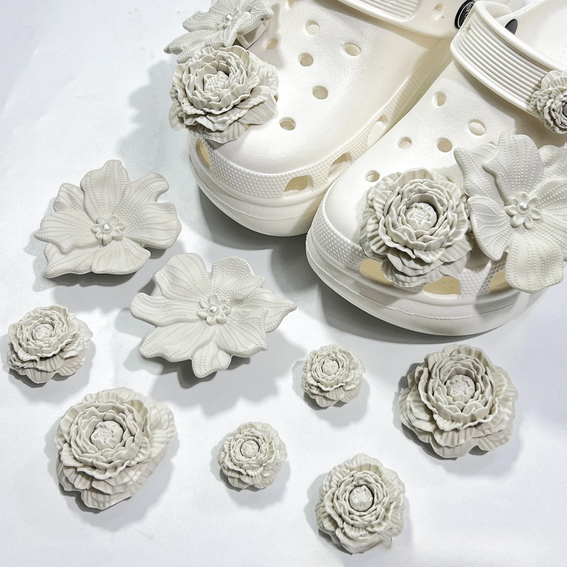8Pcs Flower Beach DIY Shoe Charms For Clogs Hole Bubble Slides Sandals Removable Shoe Decoration Accessorie Perforated Shoe Gift