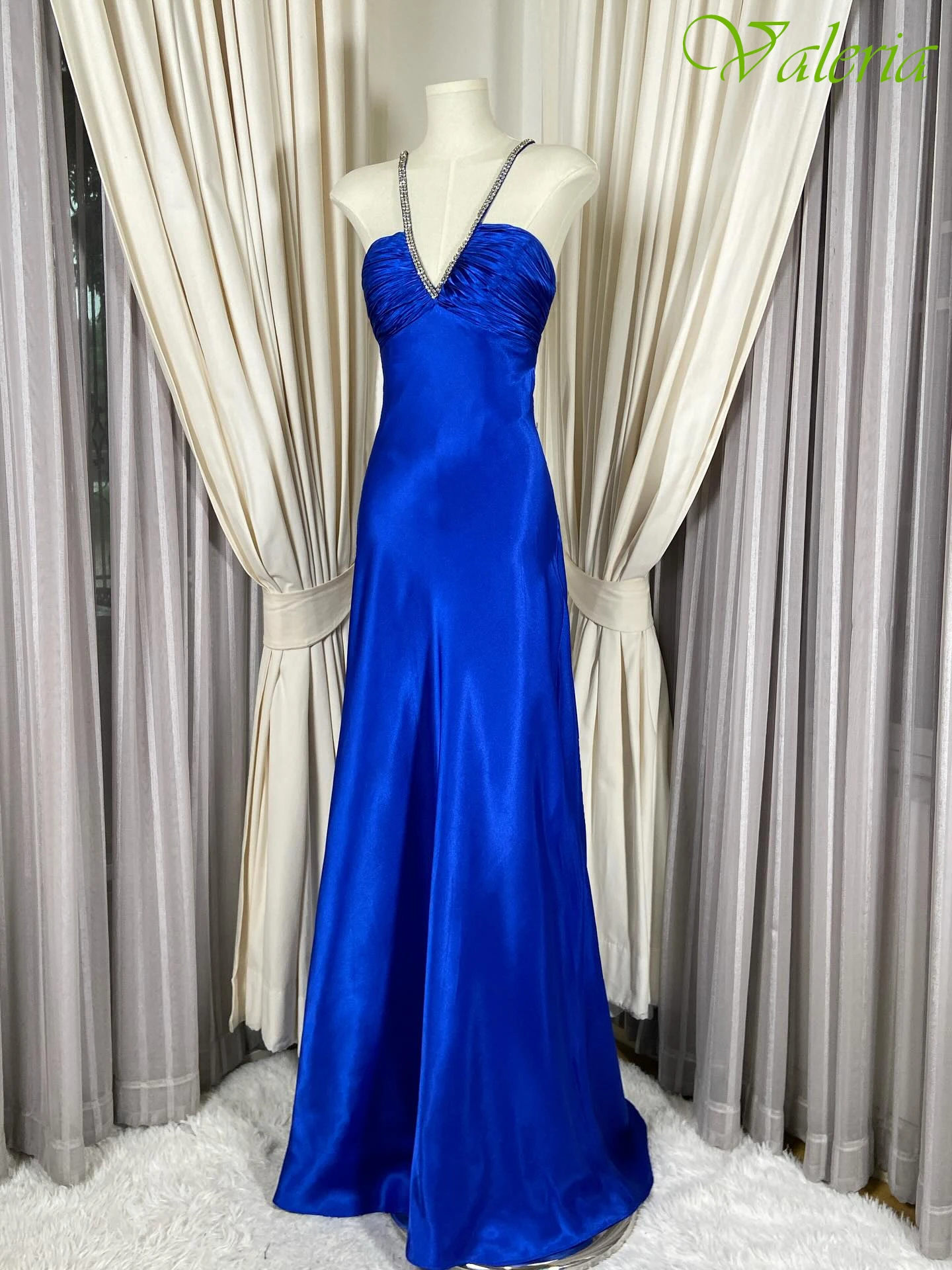 

Customized A-Line V-Neck Elegant Formal Evening Dress Modern Fashion Bespoke Occasion Gowns Temperament High Quality Party Dress