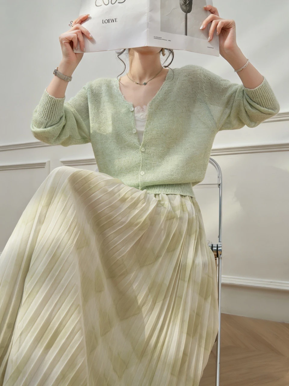 

Green Knitted Printed Half Skirt And Top Set Beautiful Fashionable Spring Outfit High Waist Loose Fit Casual Style