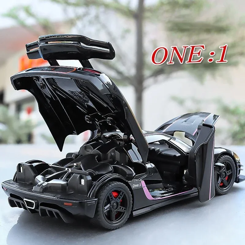 Koenigsegg ONE1-Alloy Diecast carro modelo com luz e música, 1:32, veículos, roda, puxar para trás, carro esporte, presentes de aniversário para meninos