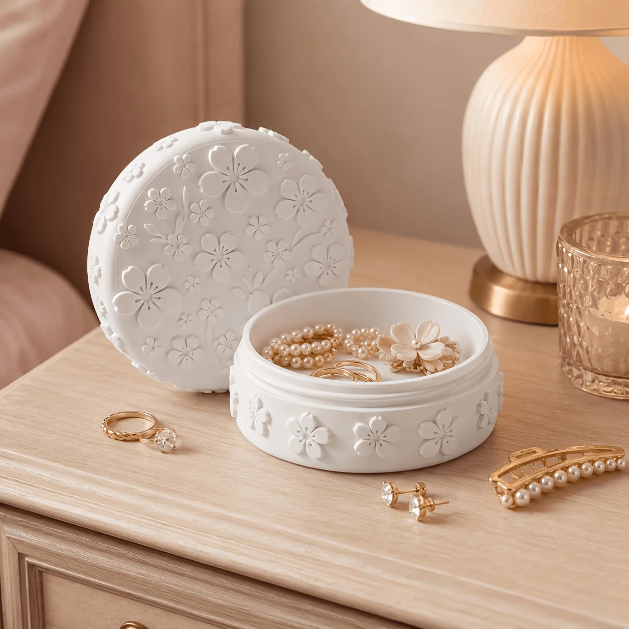 1-teilige Aufbewahrungsbox für Make-up-Watte mit Kirschblütenprägung, 3D-gedruckte staubdichte Kosmetik-Aufbewahrungsdose mit Deckel, ästhetisch ansprechend, mädchenhafte Make-up-Box aus Kunstharz, tolles Weihnachtsges – Detail 7