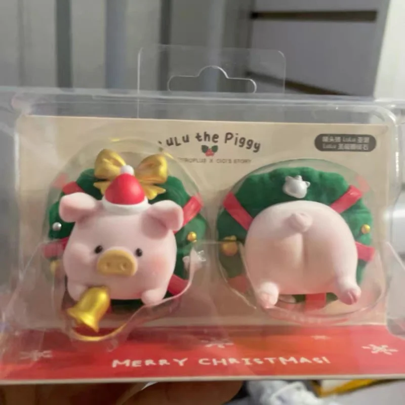 

Lulu The Piggy Fridge Magnets Merry Christmas Action Figure Pig Doll Toy Children Girls Birthday Collection Gift Classic Toys