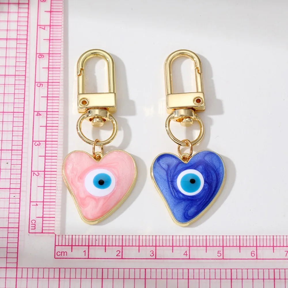 Emaille Türkisches Herz Böses Auge Schlüsselanhänger Anhänger Blaues Auge Türkisches Herz Blaues Auge Anhänger Goldfarbener Ring 4 Farben – Detail 1