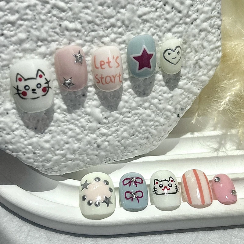 النجمي يتصادم الألوان لطيف نمط اضغط على الأظافر اليدوية الكتابة على الجدران هريرة القوس قصيرة الأظافر وهمية بقع ملصقات الأظافر #4