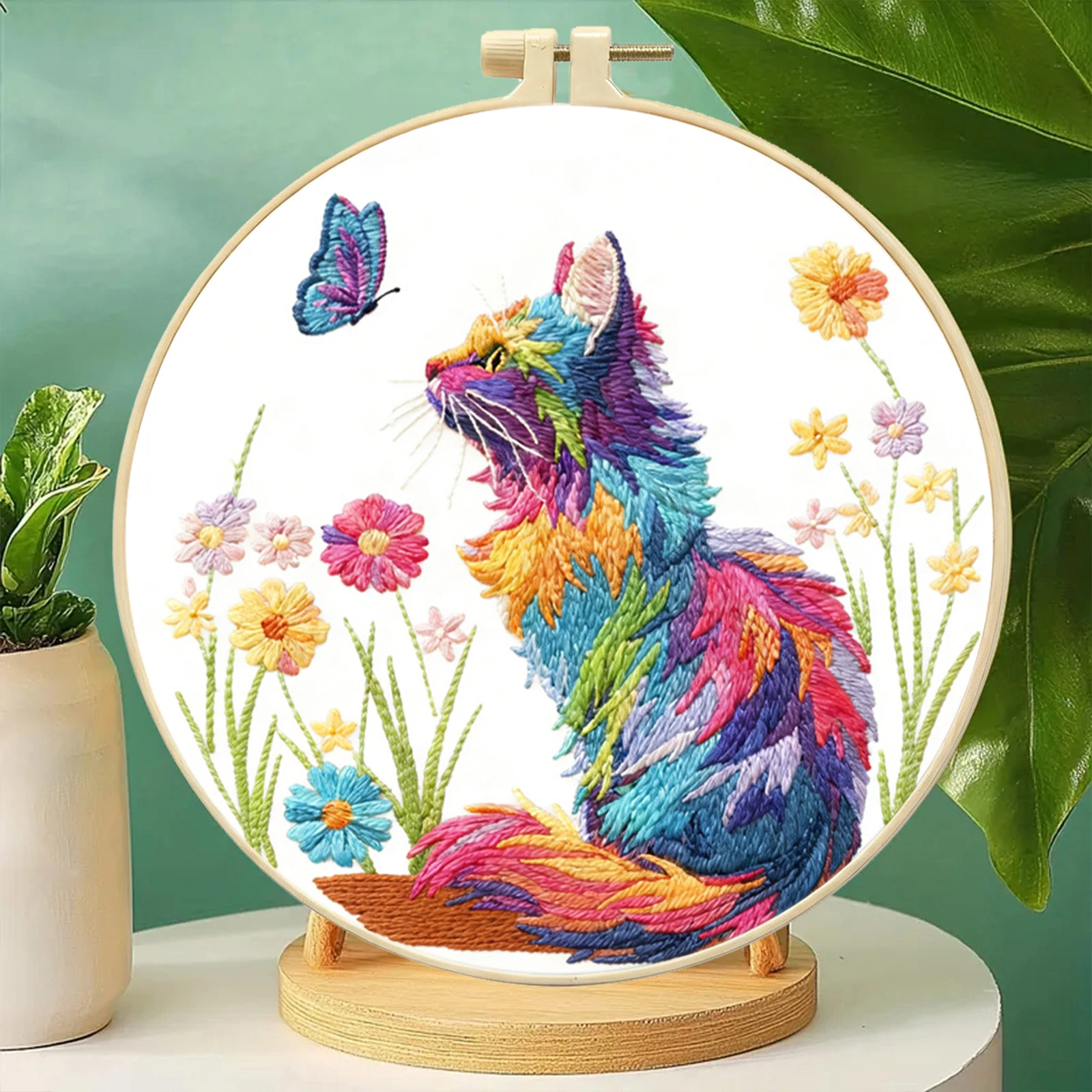 

DIY Animal Wool Felt Kit with Stamped Embroidery Patterns Handicraft Felt Needlework Needle Felting Kit for Beginners