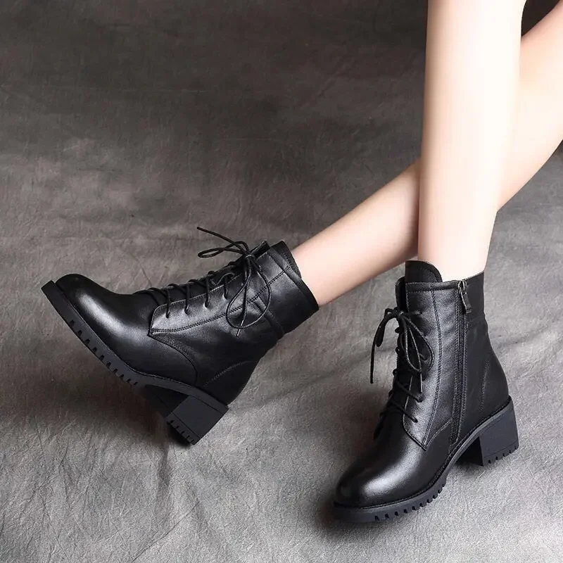 2024 Luxury Chelsea Boots Women Leather Ladies Boots Chunky Winter Shoes Platform Ankle Boots Slip On Thick Heel