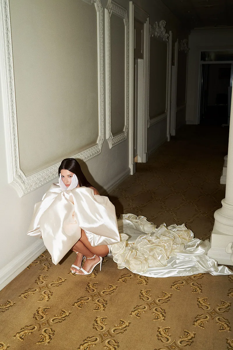 Chic vestido de baile longo espaguete marfim em camadas vestidos de festa de casamento uma linha cetim oraganza vestidos de festa com trem