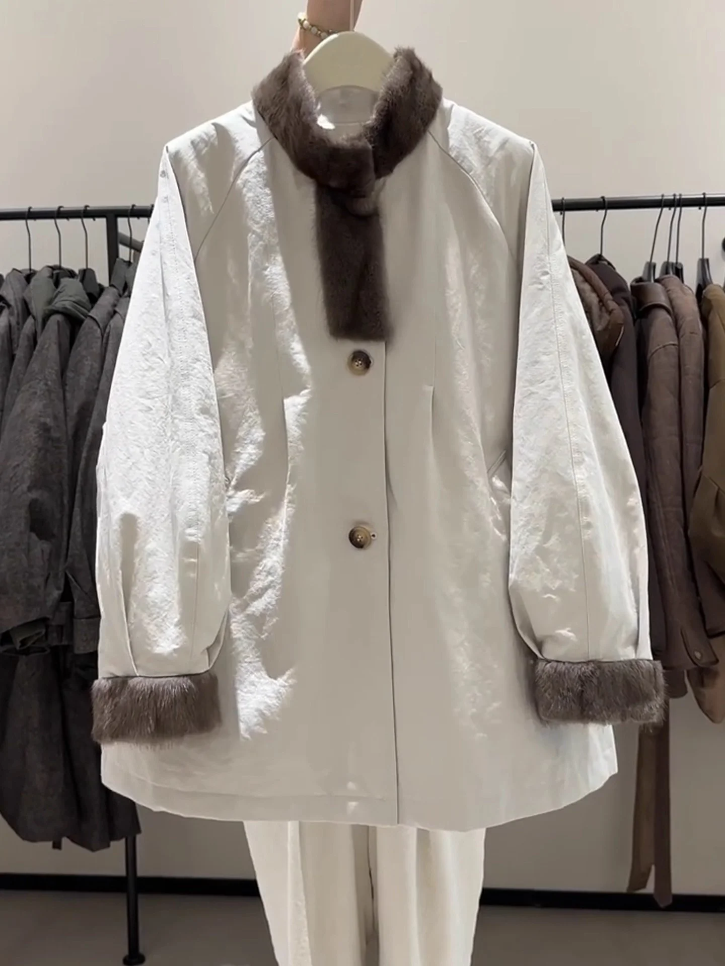 

Korean Sle Thiened Winter Coat Women's Long Warm Outerwear Casual Loose Fit Faionable Fur Collar Mid-Length Jaet