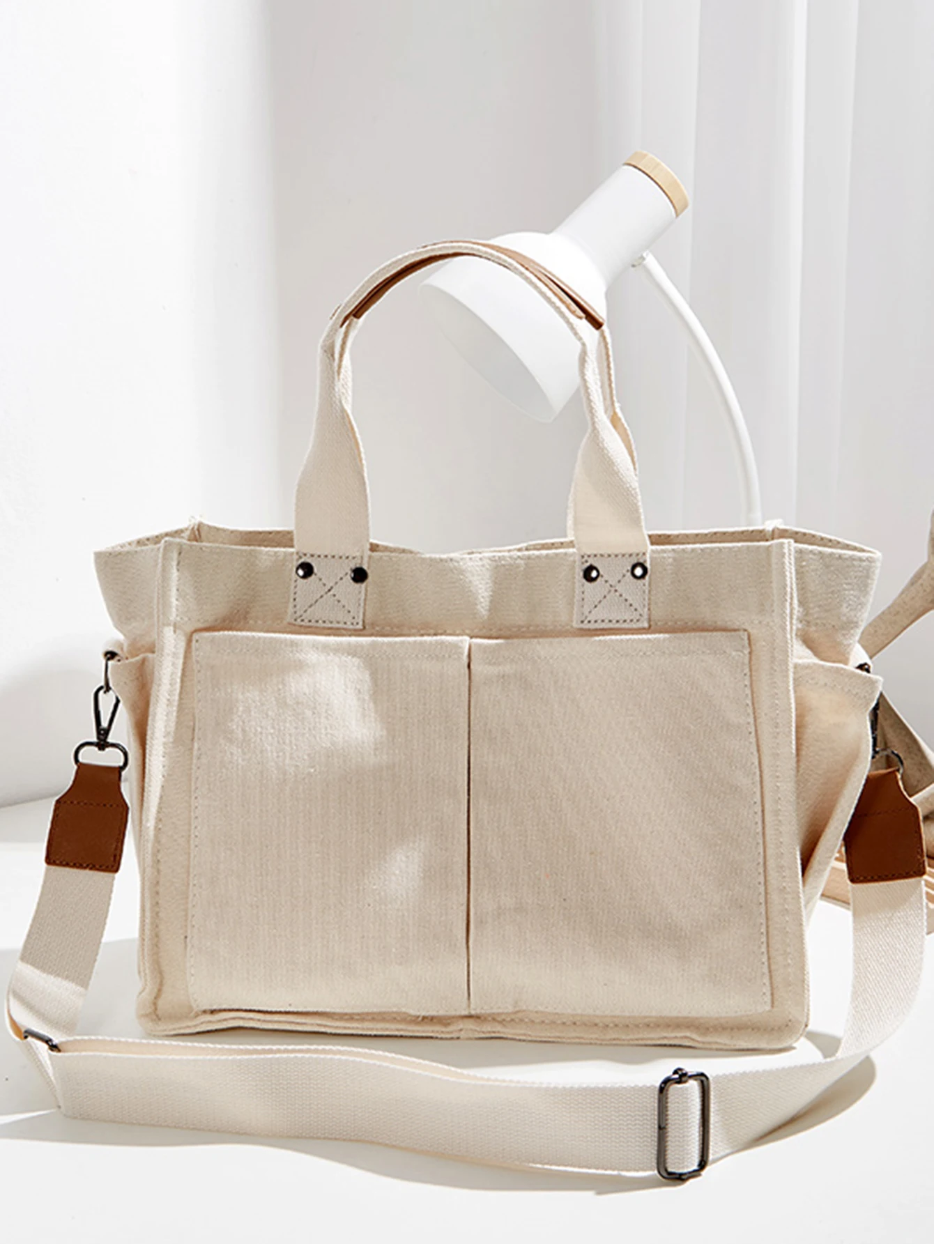 

Fashionable and Trendy Mom Tote Bag with Large Capacity That Can Be Worn as a Shoulder Bag or Crossbody