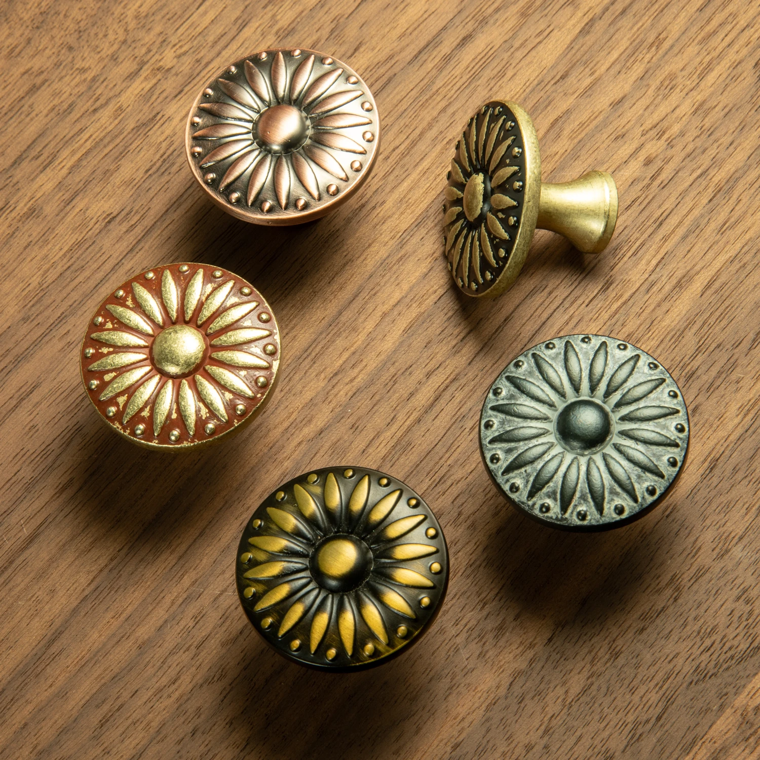 

Goo-Ki Vintage Antique Brasss Sunflower Design Drawer Knobs Zinc Alloy Kitchen Hardware Furniture Handle Cabinet Bar Pulls