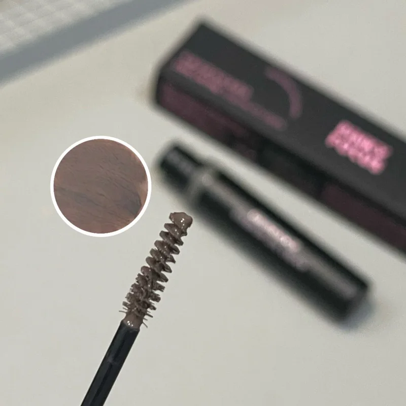 كريم صبغ الحواجب المكثف والمبهر من Pinkyfocus، ضربات مميزة وناعمة، ثلاثي الأبعاد، مقاوم للماء وغير ملطخ، لون طبيعي #4