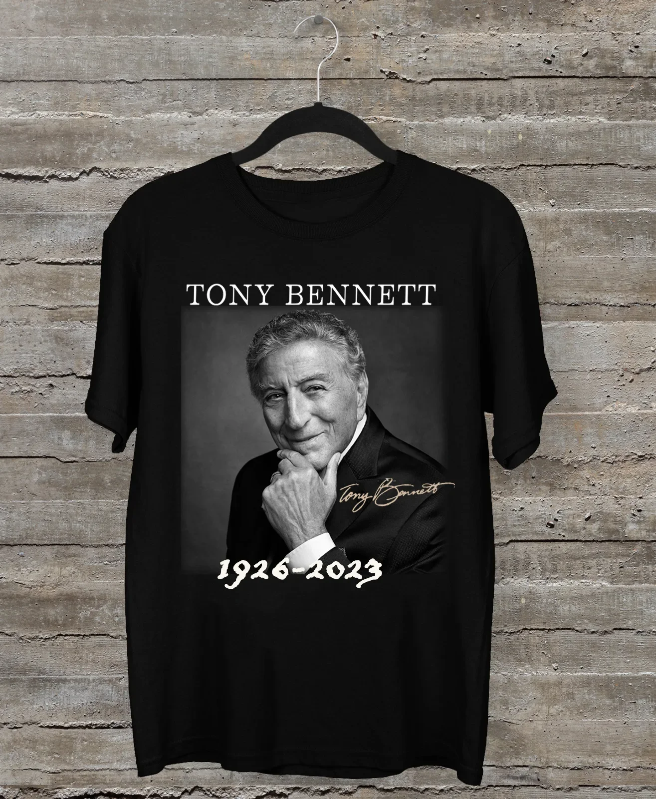 Rare Tony Bennett 1926 2023 Gift For Fan Black S-2345XL T-Shirt TMB1132