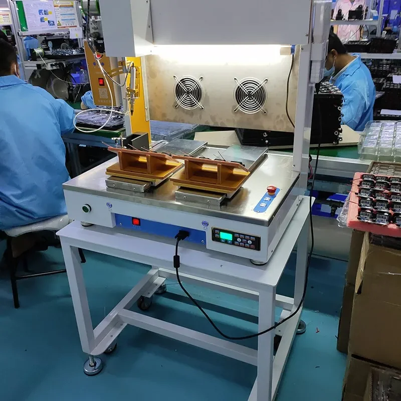 Automatic PCB circuit board soldering machine LED panel light spot soldering machine Shenzhen soldering machine manufacturer
