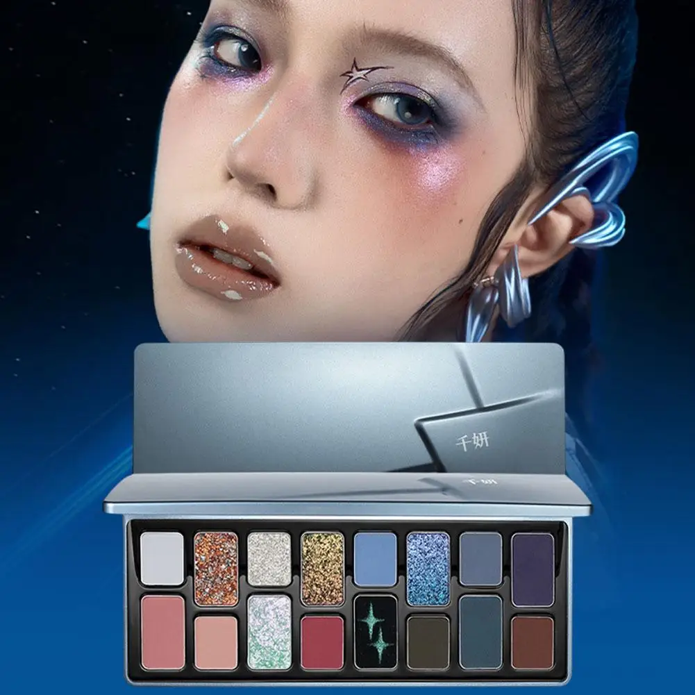 

Палитра теней для век «Хамелеон» 16 цветов: перламутровые, матовые, с низкой насыщенностью, стойкие, не размазываются, для создания прохладного дымчатого готического макияжа глаз