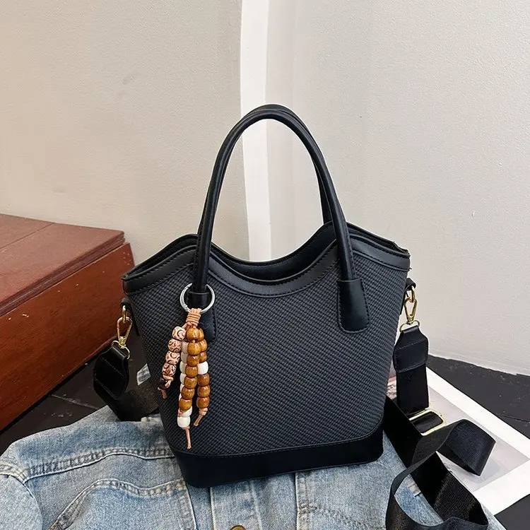 

Daily Commute Women Crossbody Bag Retro Saddle Shape Suede & Leather Buckle Closure Versatile Shoulder Bag