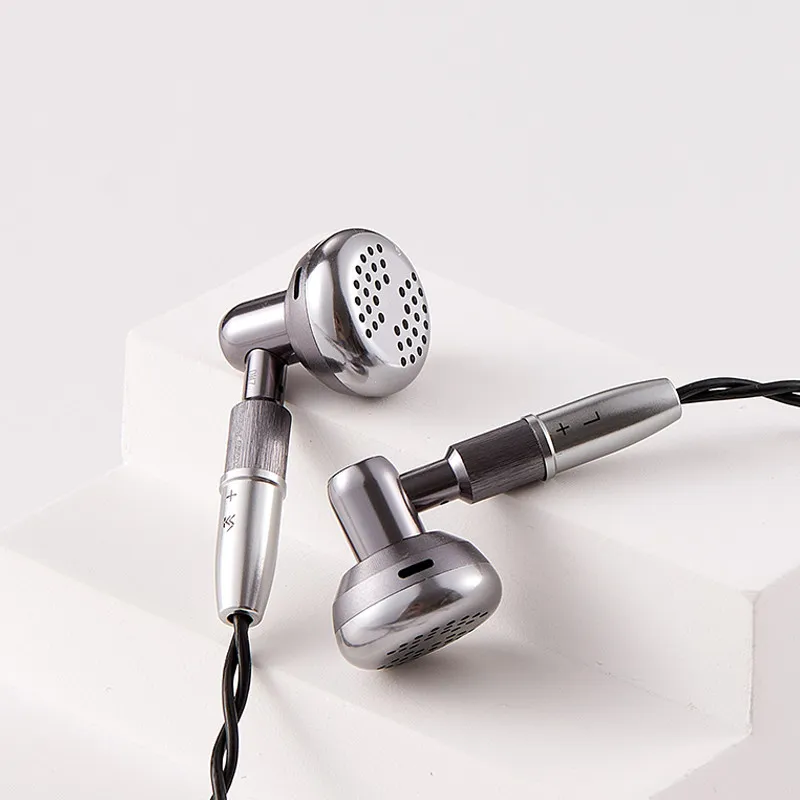 Temeprament Titanium Alloy DM7 Reference Grade Flat Head Plug HiFi Headphones