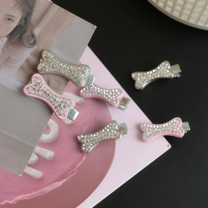 New Bone Shape Dog Hair Clips Pet Crystal Rhinestone Barrette Clips for Dog Puppy Cat Pet Grooming Hair Accessories for Pet Girl