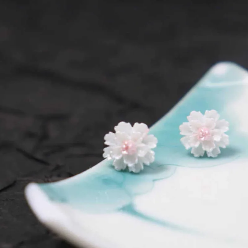 Klein Fresh Blue Camellia Resin Flower Earrings Sweet and Cute Japanese and Korean New Earrings