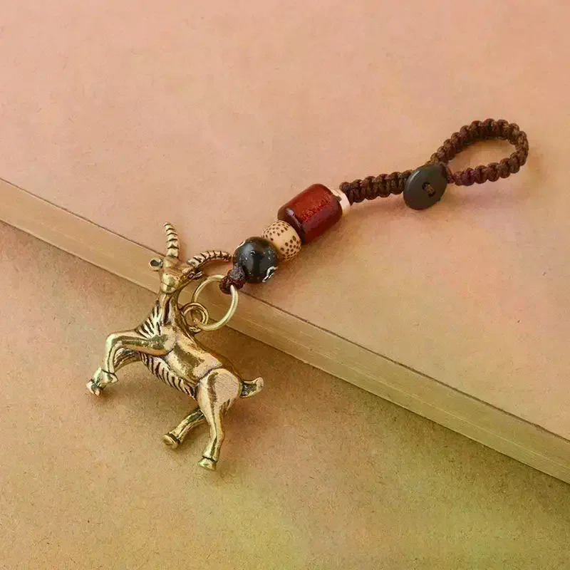 Brass Zodiac Sheep Keychain Antique Copper Goat Charm Retro Metal Key Ring for Car Luggage Souvenir Gift