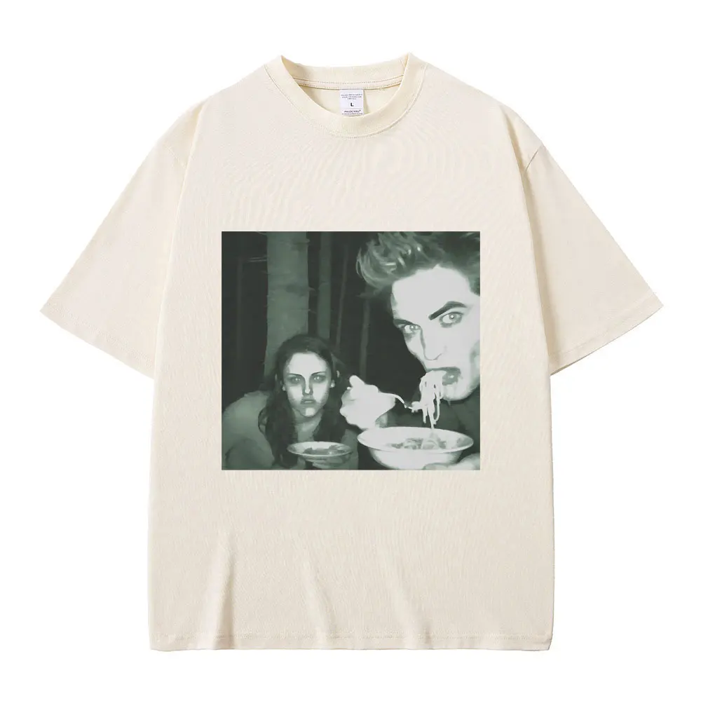 Funny Twilight Edward and Bella Eating Noodles in The Forest Tshirt Robert Pattinson Meme T-shirt Men Vintage Oversized T Shirts