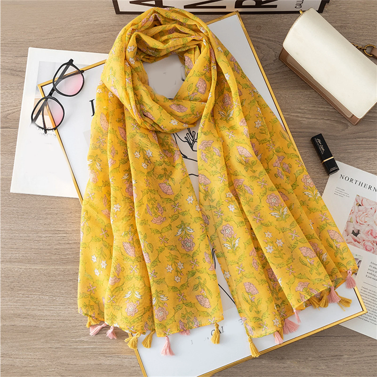 The Four Seasons Tassels Shawls Fashion Print Warm Beach Towel, 180 * 85cm Muslim Headscarf, Female New Style Windproof Bandanna