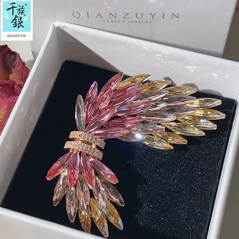 French, Court Austrian Crystal Wings Brooch, Heavy Industry Luxury Coat Accessories Premium Anti-light Pins