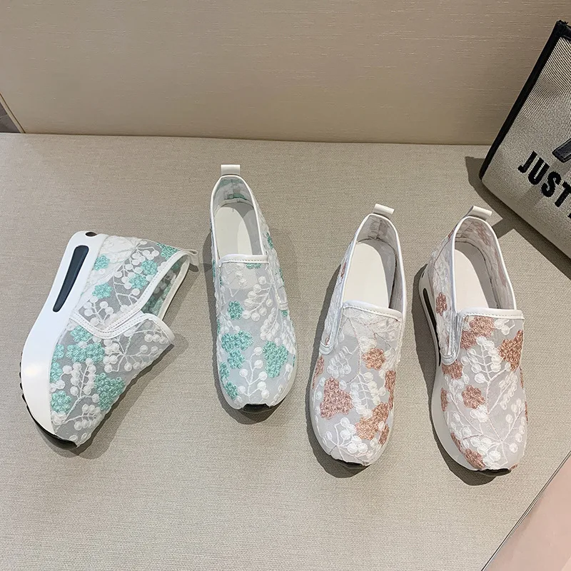 

Осень 202, женские кроссовки без шнуровки на платформе с кружевной сеткой, дышащая повседневная обувь с круглым носком, увеличивающая рост, на низком каблуке на плоской подошве