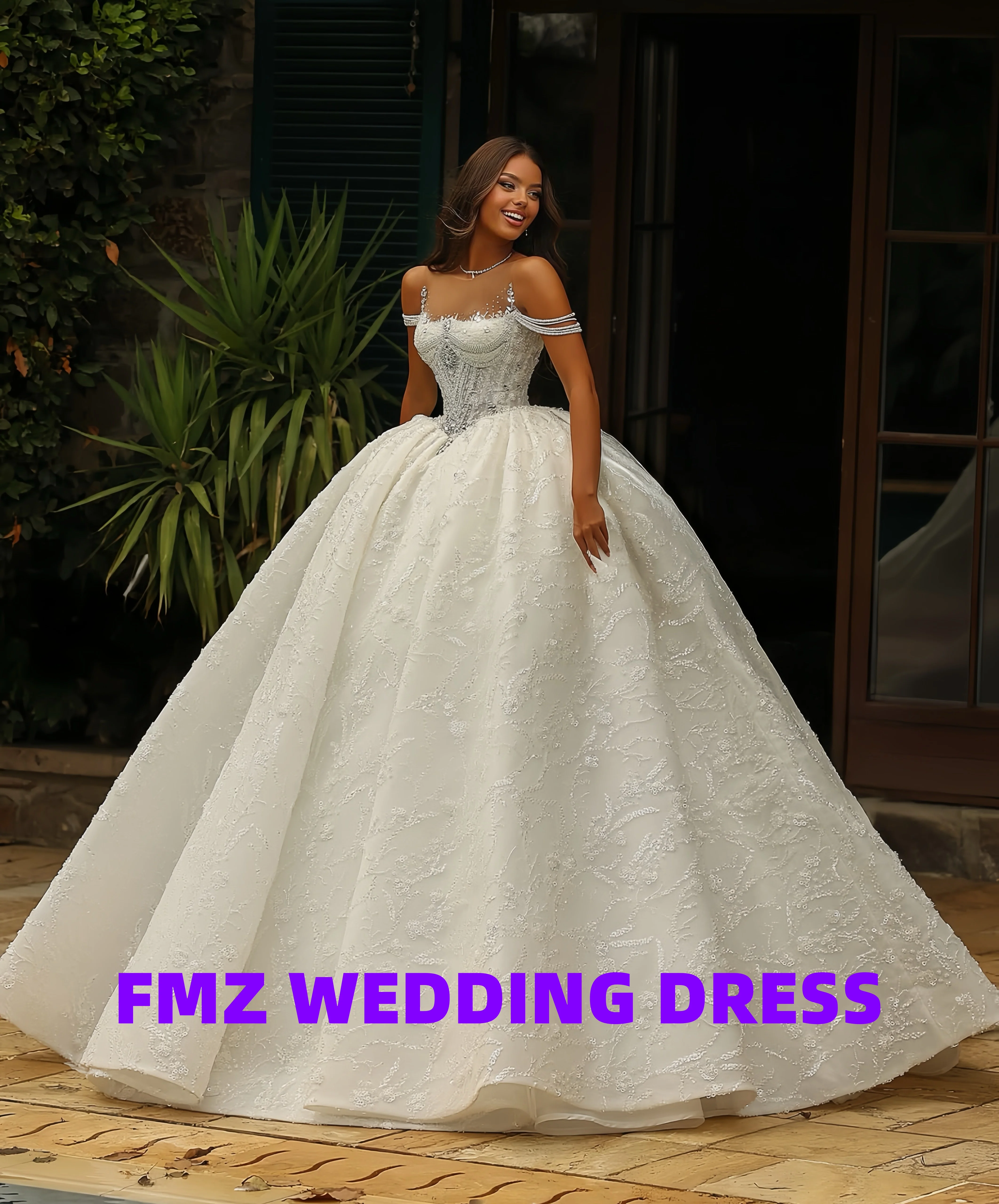 

Customized Sweet collar sleeveless Ball Gown beaded luxury wedding dress vestidos de novia robe de mariee