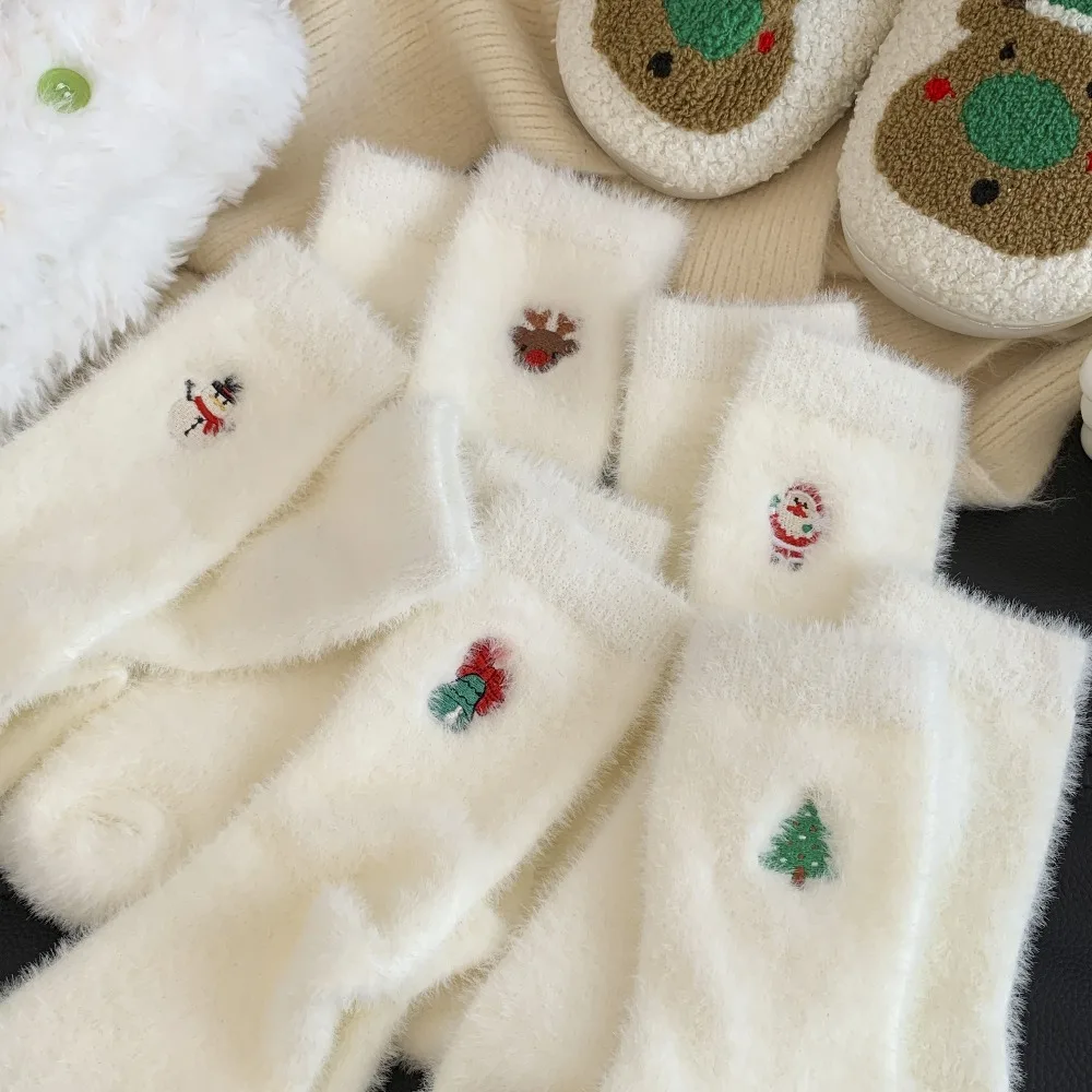 

5 Pairs White Christmas Socks Women Soft Fuzzy Velvet Holiday Socks Uses for Family Matching Party