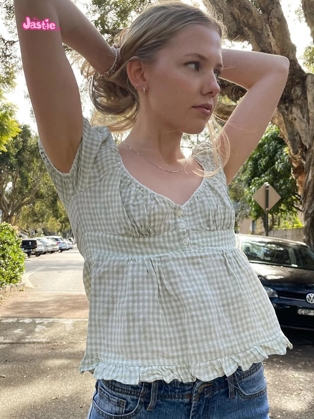 Vintage zielony w kratę Slim T-shirt kobiety lato urocza koronka wykończenia bawełny z krótkim rękawem topy Casual szyk Retro Crop Top z falbanką