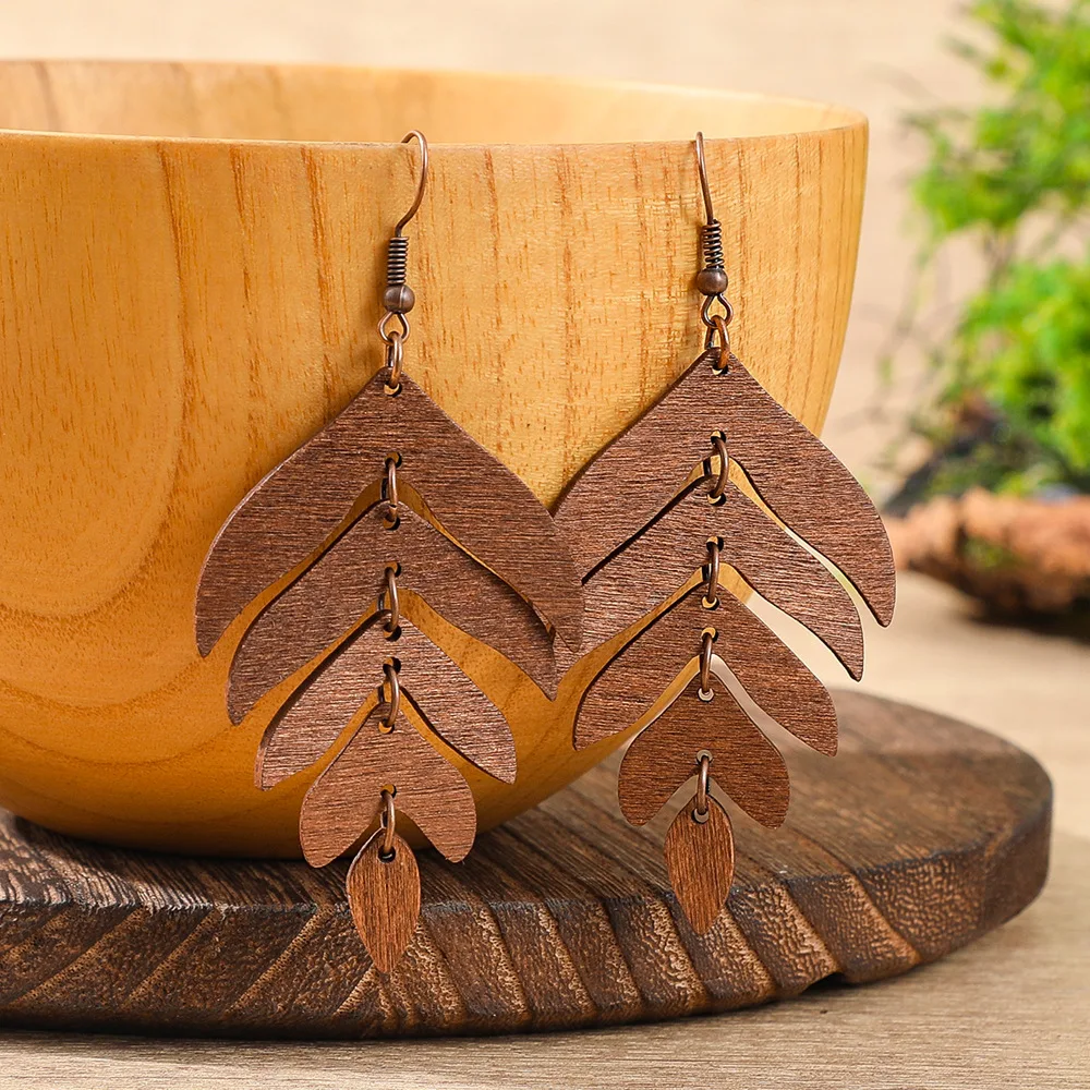 Vintage Bohemian Brown Geometric Leaf Earrings for Women Creative Ethnic Wooden Alloy Drop Earrings Female Vacation Jewelry