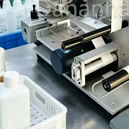 Desktop Horizontal Automatic Label Sticking Machine for Bar Flat Square Bottles Popular Labeling Machine