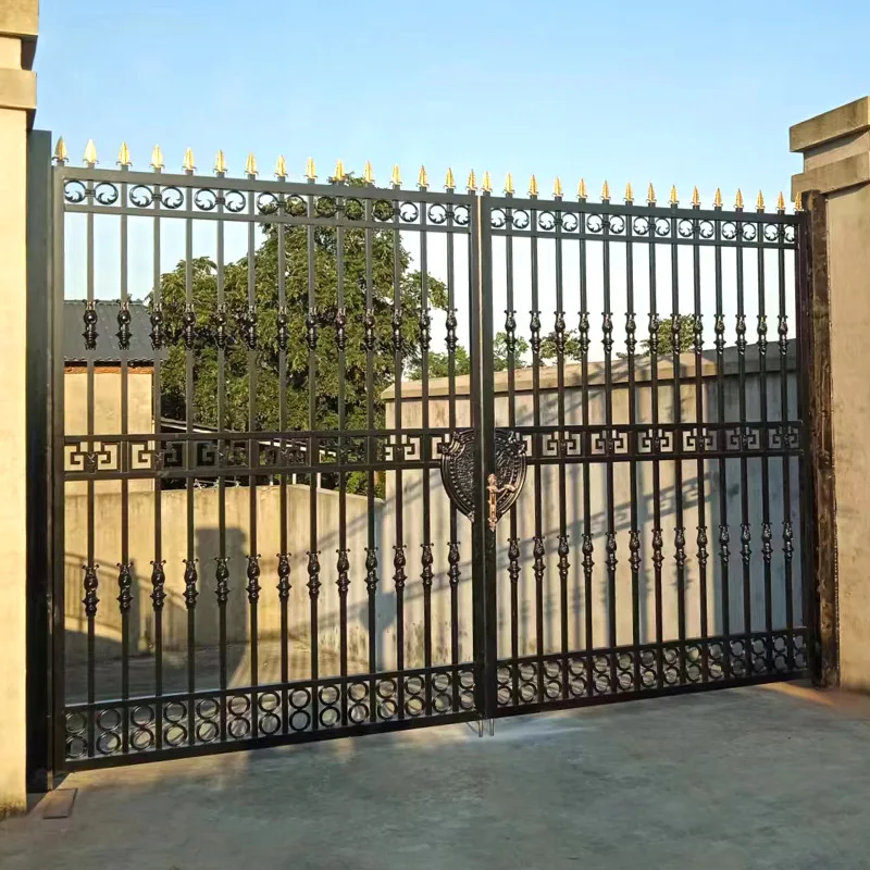 

Retro European wrought iron gate Art garden gate Community side door Hollow carved courtyard door