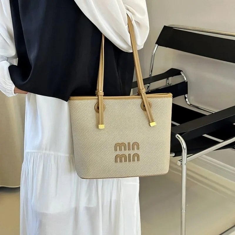 

High-End Classic Tote Bag Crossbody Design Simple Solid Color Also A Perfect Large Capacity Diaper Bag