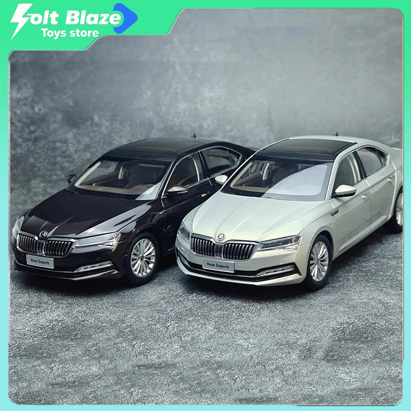 

Original 1/18 Skoda New Superb SAIC Die-Cast Car Model Room Ornament Models Simulation Collectible Cars Model Boy Birthday Gift