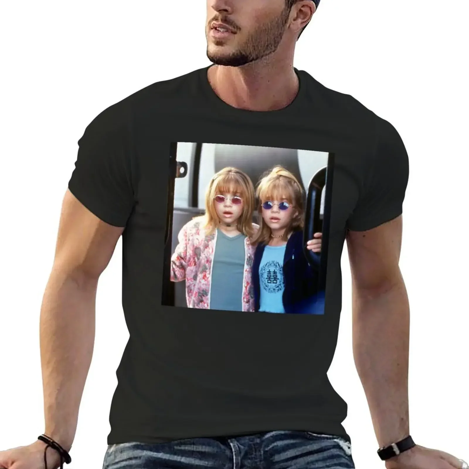 

Billboard Dad - Olsen Twins (Mary-Kate & Ashley) T-Shirt anime tshirt boys whites men t shirts high quality