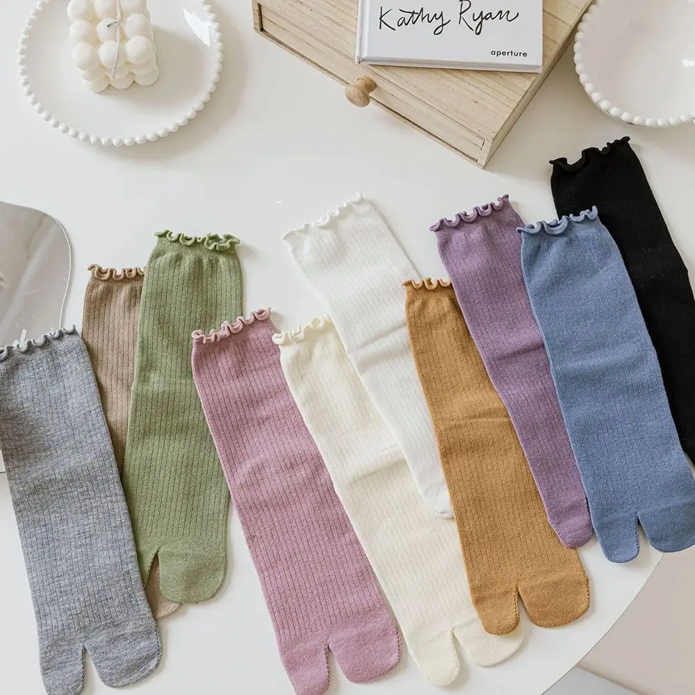 Calcetines de algodón con volantes para mujer, medias transpirables de dos dedos, de tubo medio, Color caramelo