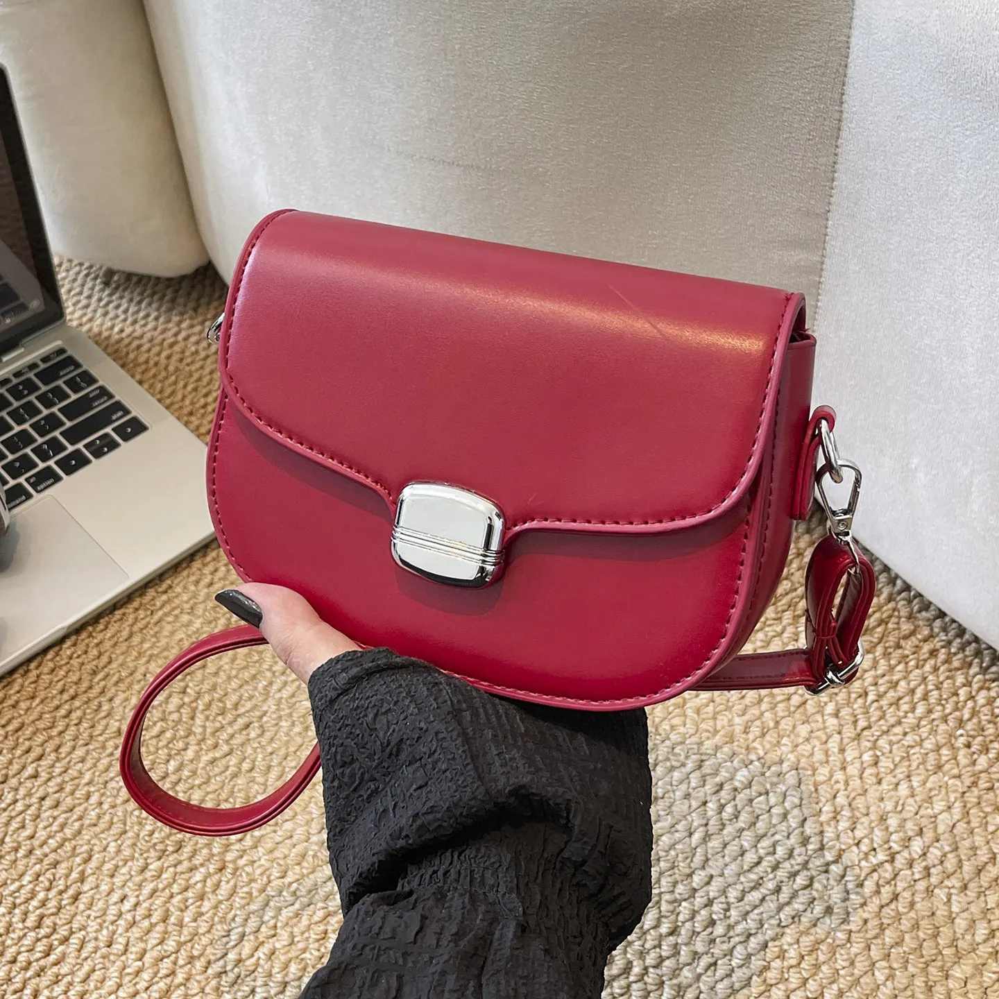 

Temperament Red Wedding Bag 2026 Summer New PU Small Square Handbags Fashion Versatile Single Shoulder Crossbody Bags
