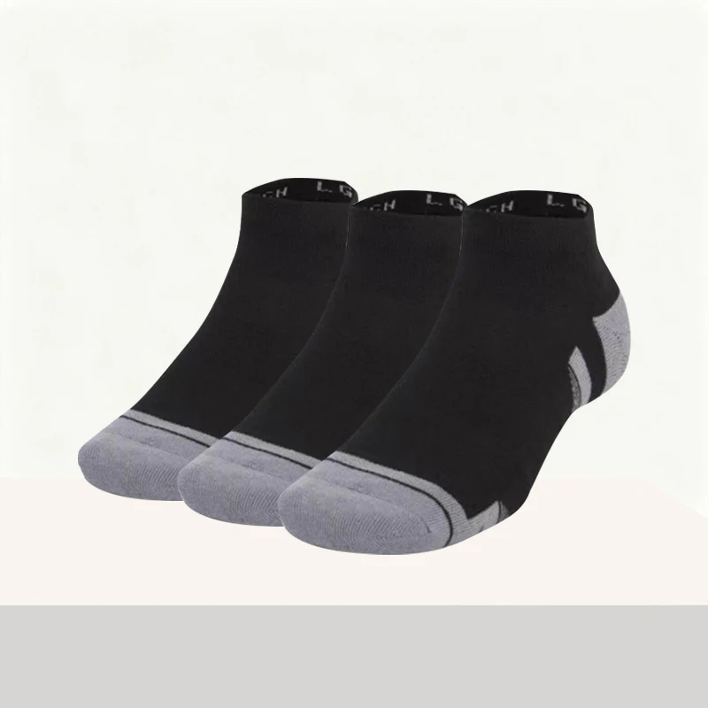 

Under Armour Versatile, Comfortable, and Soft Mid-Calf Sports Socks for Men and Women3-Pack 1386244-002