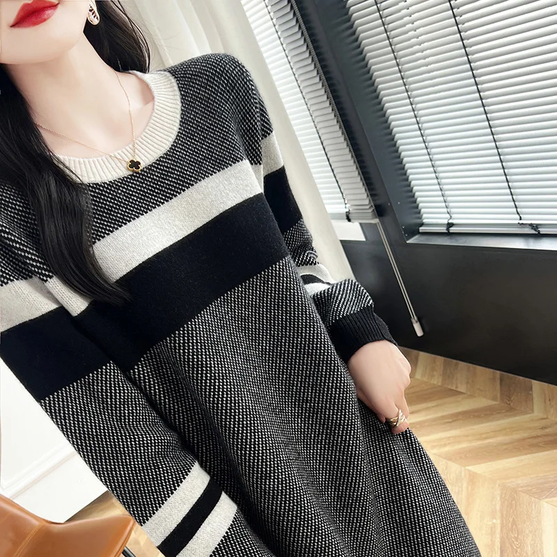 Women's Pullover Autumn/Winter 100% Wool Sweater Casual Striped Knit Sweater Round Neck Loose Tops Long Blouse Thickened