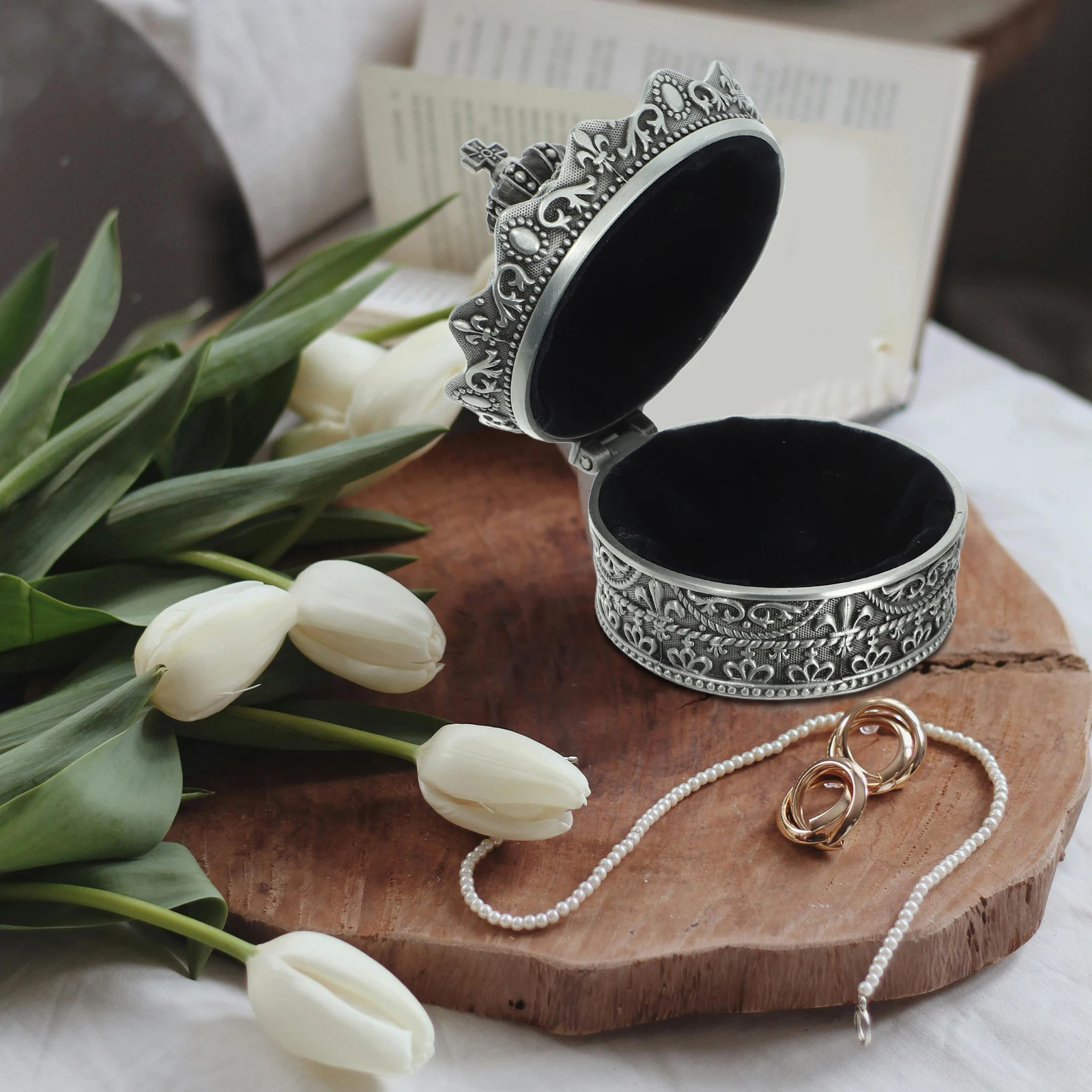 

Crown Jewelry Box Vintage Alloy Storage Case Portable Earring Ring Holder Organizer Gift For Wedding Anniversary Valentines Day