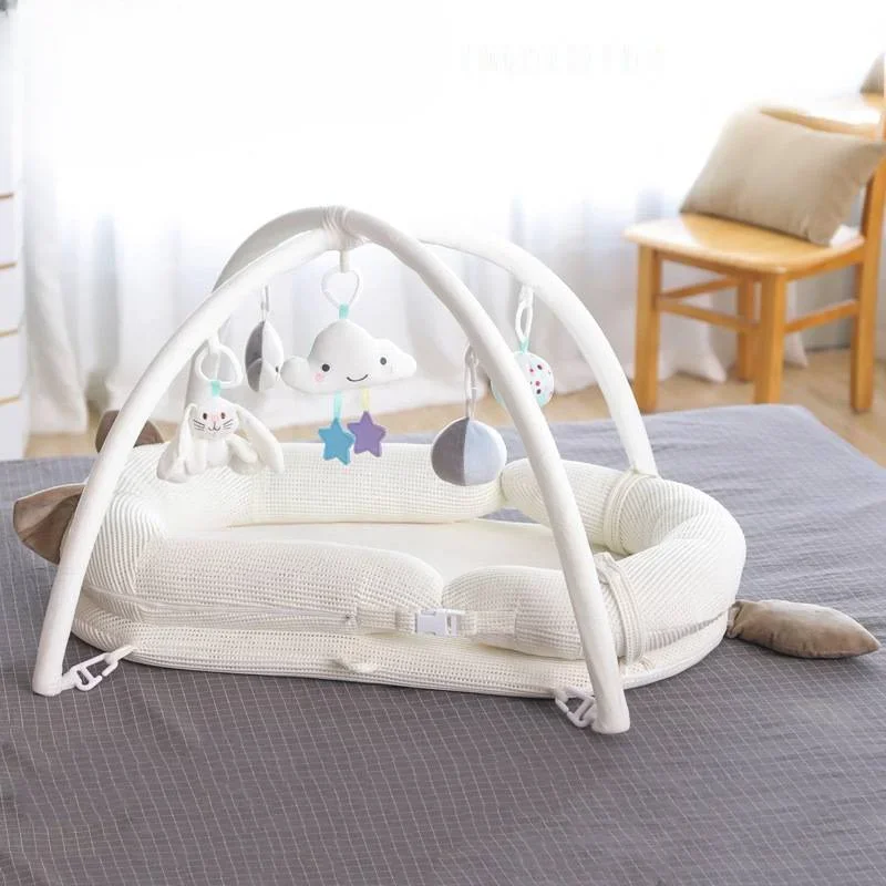 Pressure-resistant infant bed in bed Bionic baby bed Washable folding Movable crib.