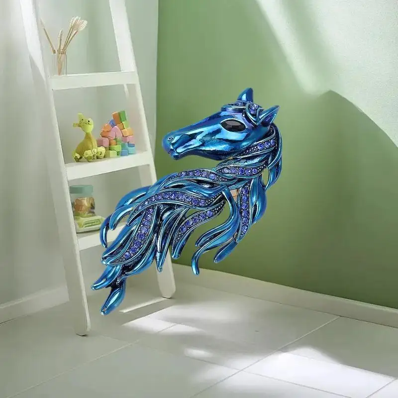 دبابيس رأس الحصان من حجر الراين قابلة للتكيف للنساء، تضيف التألق إلى أي ملابس غير رسمية أو فستان الحفلات