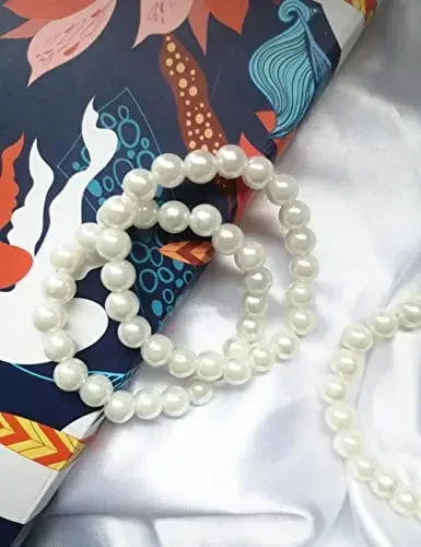 2025 كلاسيكي الأبيض البلاستيك مطاطا مطرز سوار الراتنج فو اللؤلؤ سوار للنساء الصيف حفلة موسيقية مجوهرات هدية