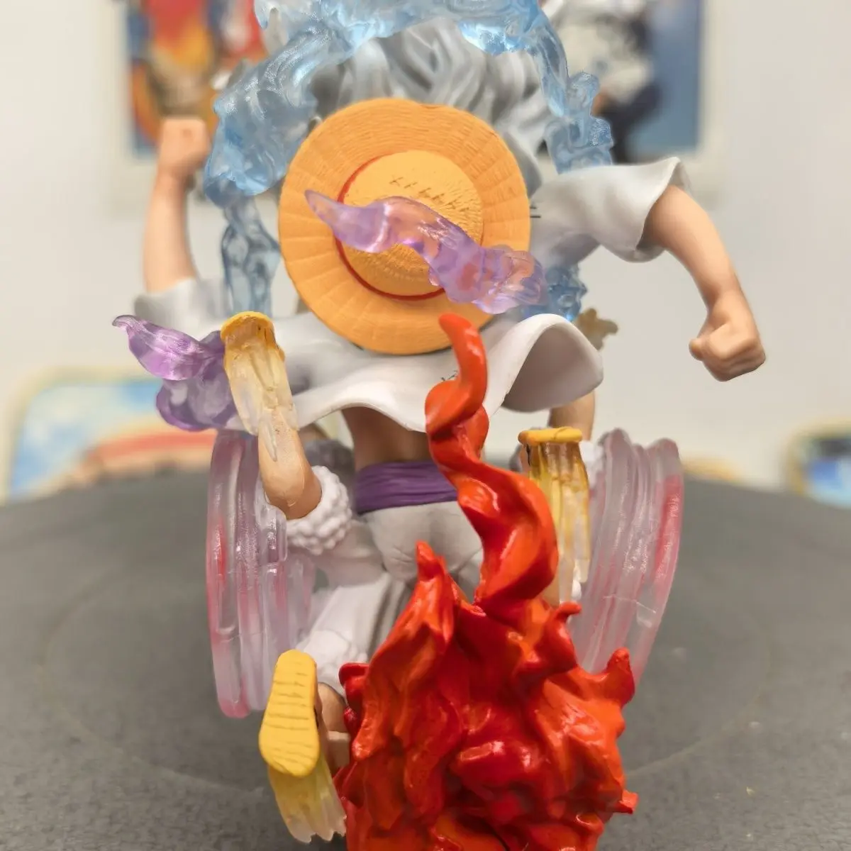 Anime One Piece Nica Luffy cinco velocidades viento y rueda de fuego Luffy figura de acción modelo juguete adorno de escritorio regalo de cumpleaños