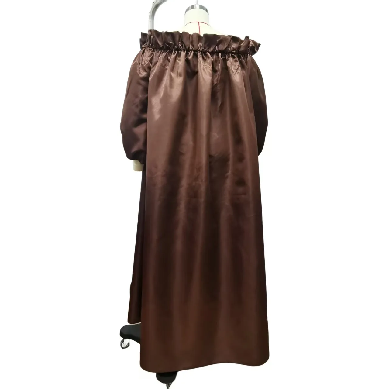 2025 otoño nuevo un hombro satén Sheen Slim Fit vestido de noche largo mujeres marrón estilo elegante