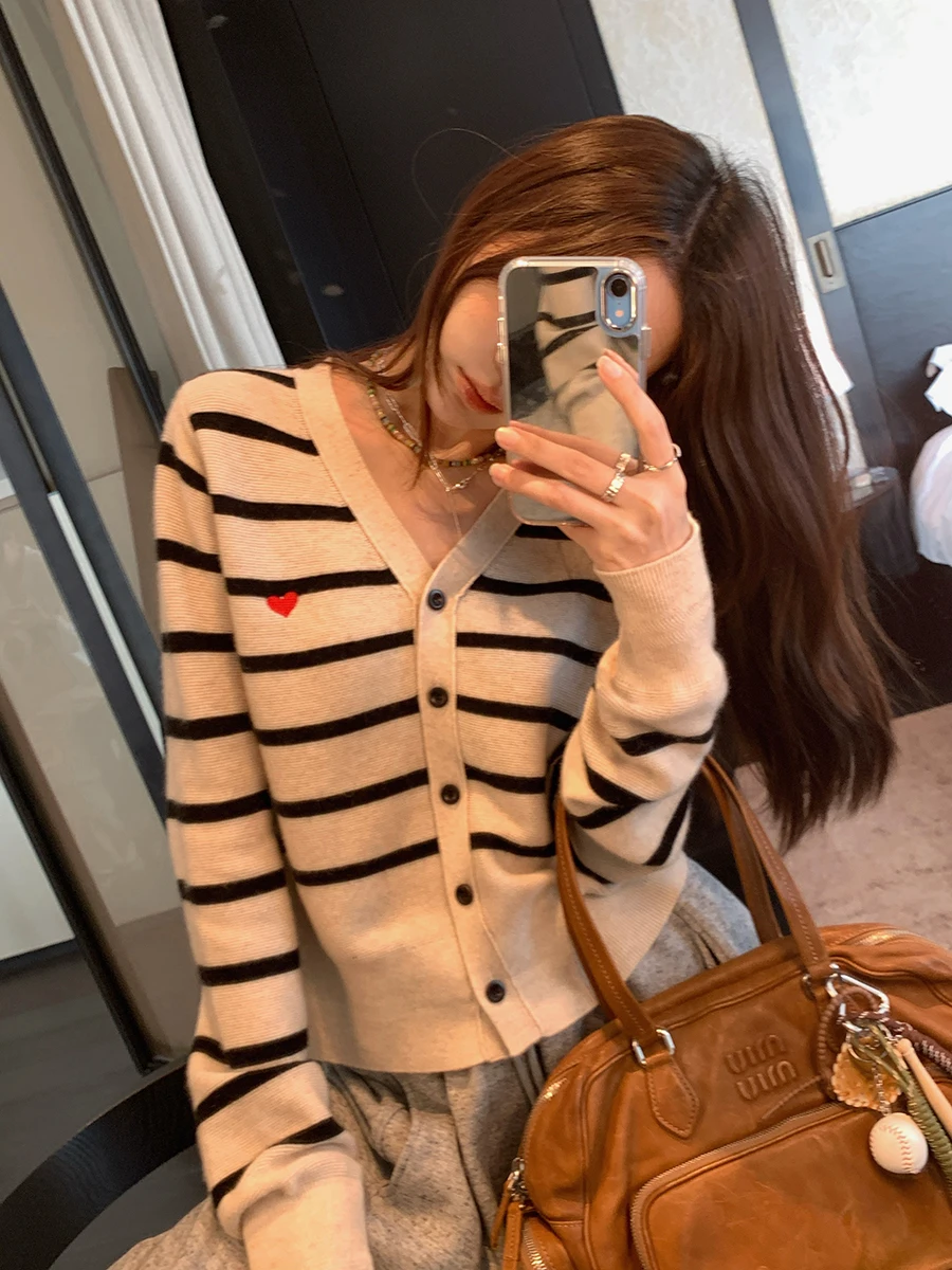 

Zhang Beibei Anti-Aging Striped Knitted Open Cardigan Design Sensation Color Colion round Ne Long Sve Woolen Sweater