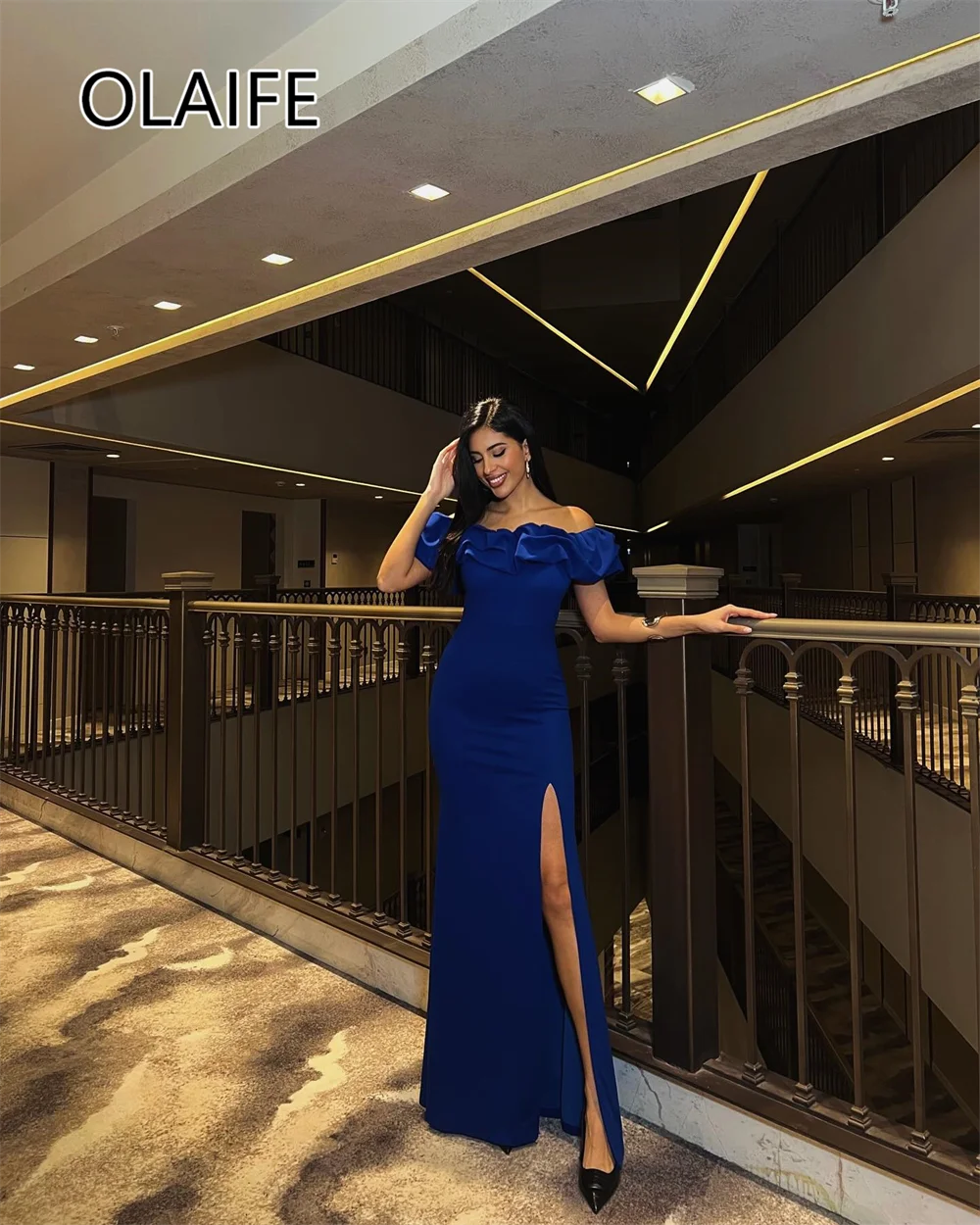 Boat Collar Satin Ruffles Saudi Arab Dress with Side Slit Backless Sheath Floor-Length Evening Bridesmaid Gown Customized