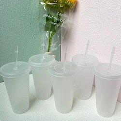 蓋付きの白いストローカップ,色が変わるコーヒーカップ,再利用可能,プラスチック製,マット仕上げ,カップル用,500 ml, 700ml