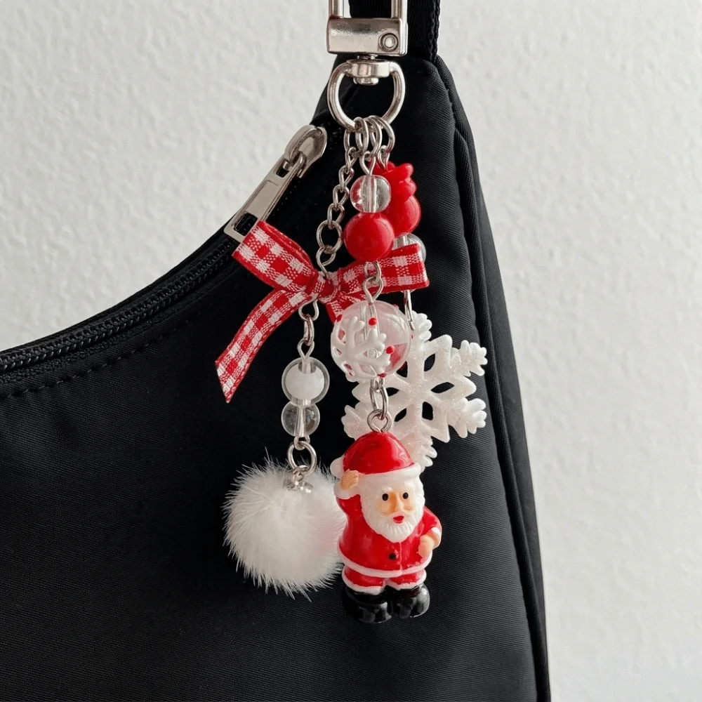 Niedlicher Acryl-Weihnachts-Schlüsselanhänger, Weihnachtsbaum-Perlen-Schlüsselanhänger, Weihnachtsmann-Dekoration, Schneeflocken-Weihnachtsanhänger, Geschenke – Detail 6
